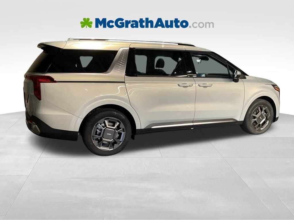 2026 Kia Carnival SX photo 3