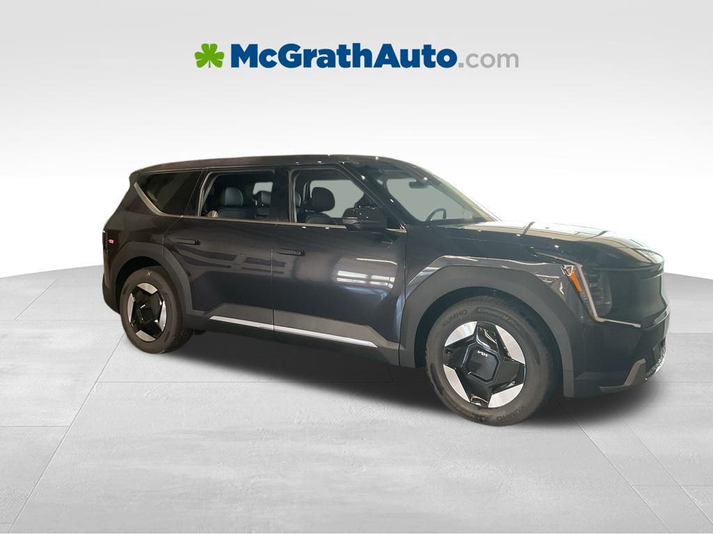 2026 Kia EV9 Light L/R's photo