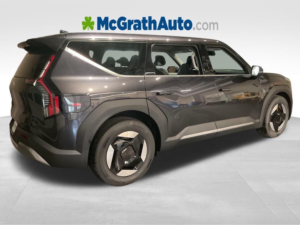 2026 Kia EV9 Light Long Range photo 2