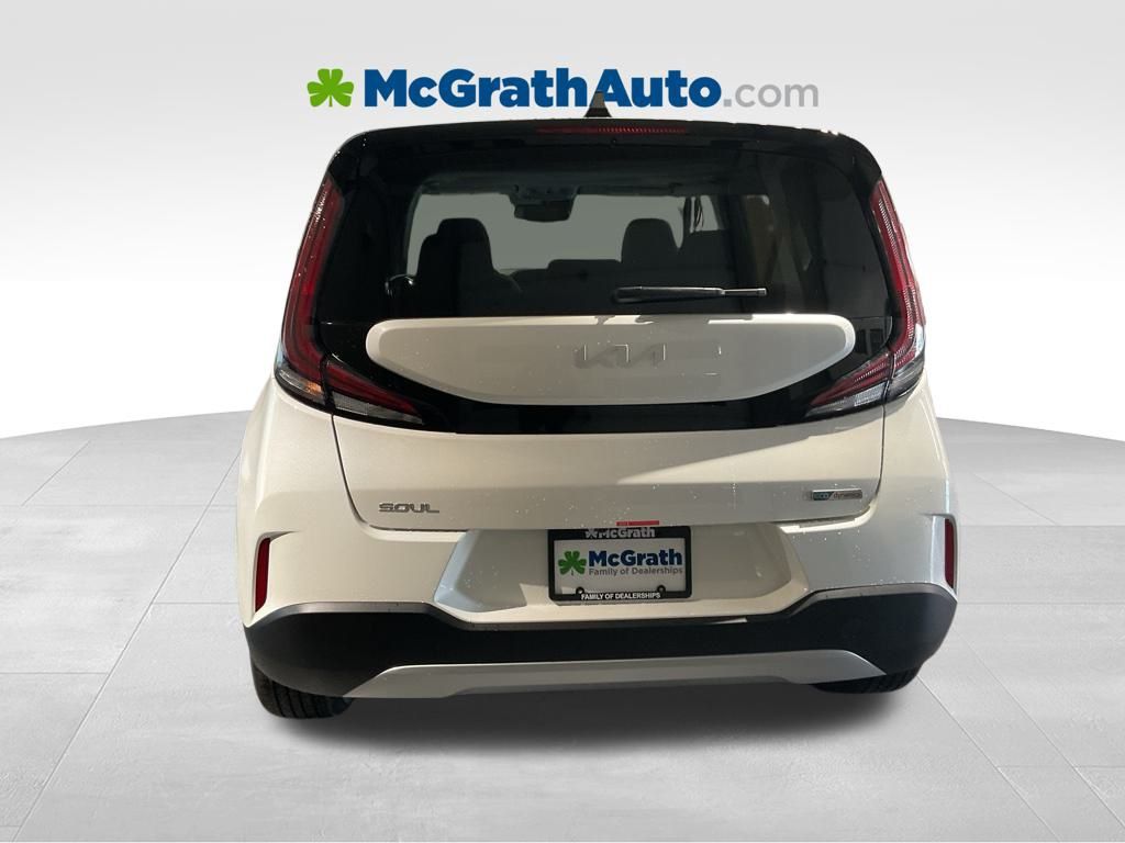 2025 Kia Soul EX photo 4