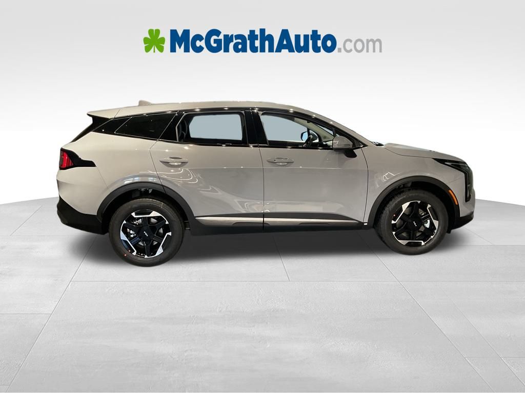 2026 Kia Sportage Hybrid S photo 2