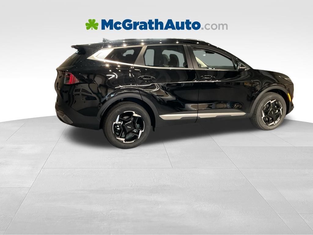 2026 Kia Sportage EX photo 3