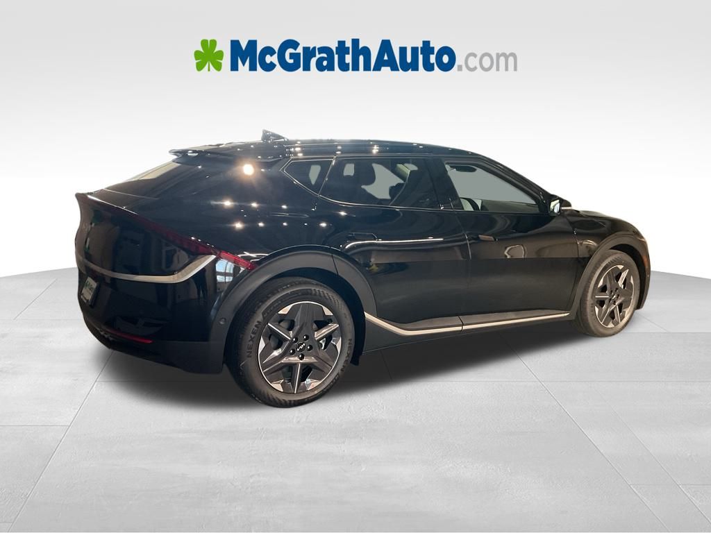 2025 Kia EV6 Light photo 3
