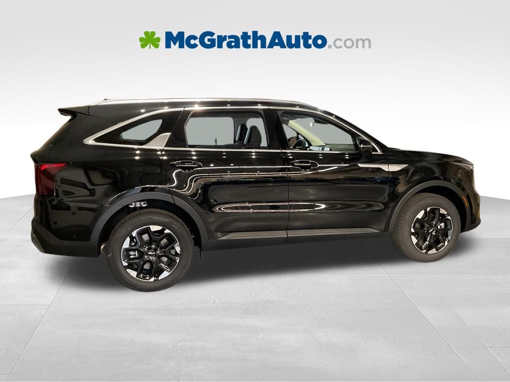 2026 Kia Sorento S photo 3