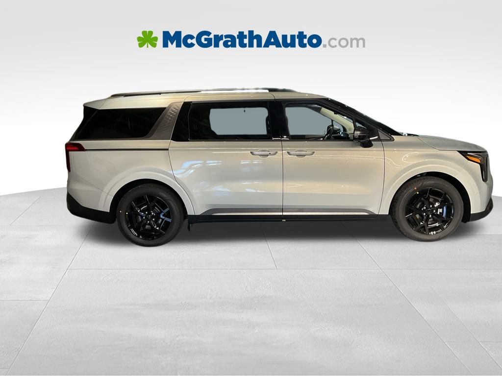 2026 Kia Carnival SX photo 2