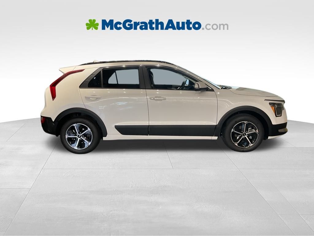 2025 Kia Niro EX photo 2