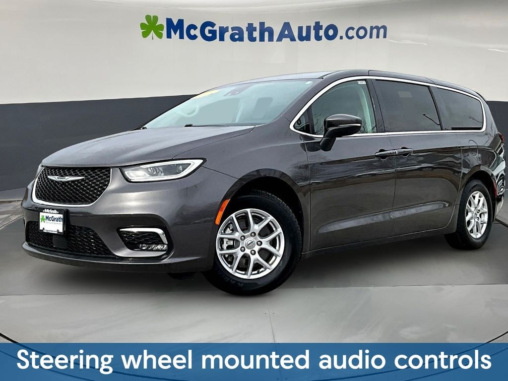 Certified 2023 Chrysler Pacifica Touring L Minivan/Van