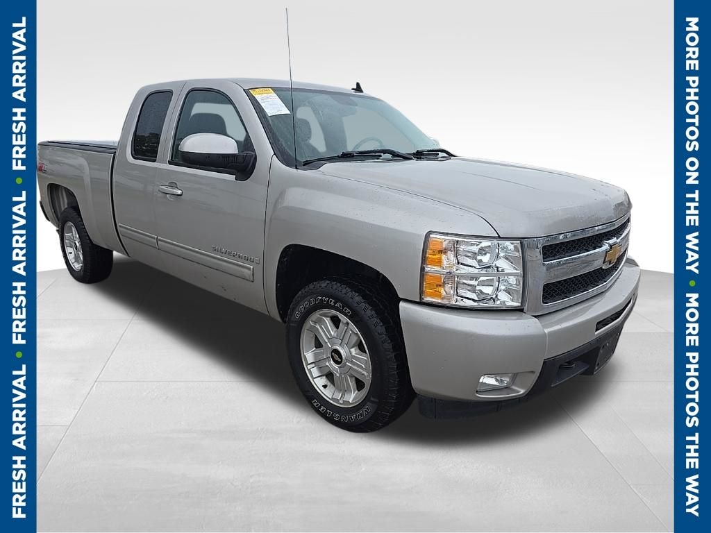 Used 2009 Chevrolet Silverado 1500 LTZ Extended Cab