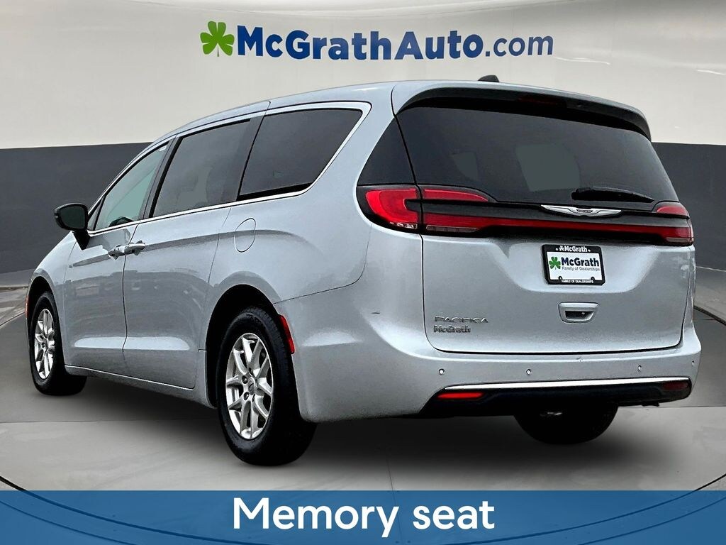 Certified 2024 Chrysler Pacifica Touring L Minivan/Van
