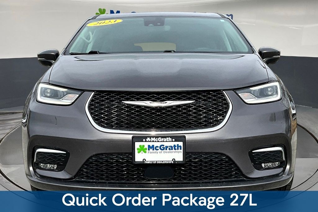 Certified 2023 Chrysler Pacifica Touring L Minivan/Van