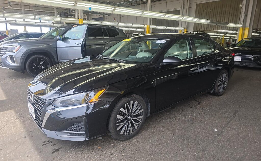 Certified 2025 Nissan Altima 2.5 SV Sedan
