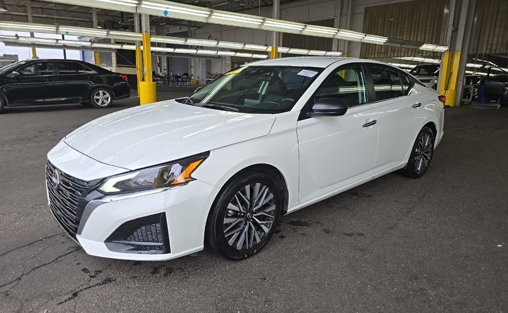 Certified 2025 Nissan Altima 2.5 SV Sedan