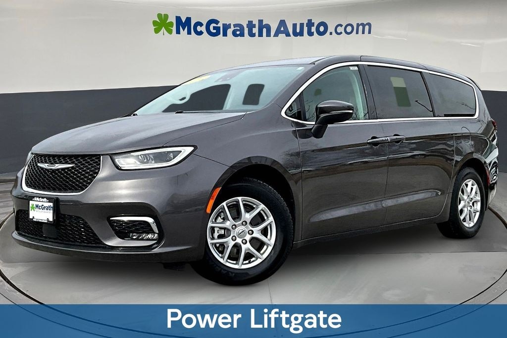 Certified 2023 Chrysler Pacifica Touring L Minivan/Van