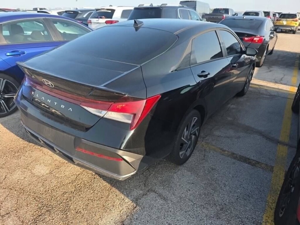 Certified 2025 Hyundai Elantra SEL Sport Sedan
