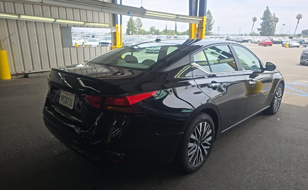 Certified 2025 Nissan Altima 2.5 SV Sedan
