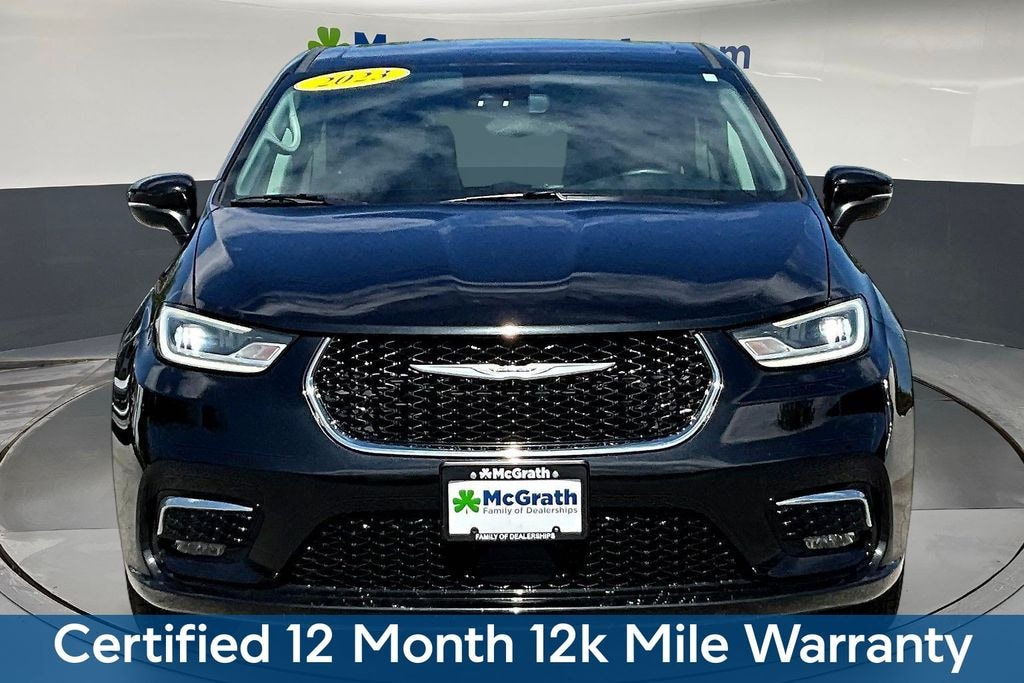 Certified 2023 Chrysler Pacifica Touring L Minivan/Van