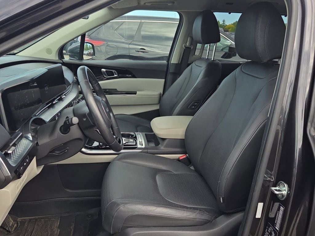 Certified 2023 Kia Carnival SX Prestige Minivan/Van