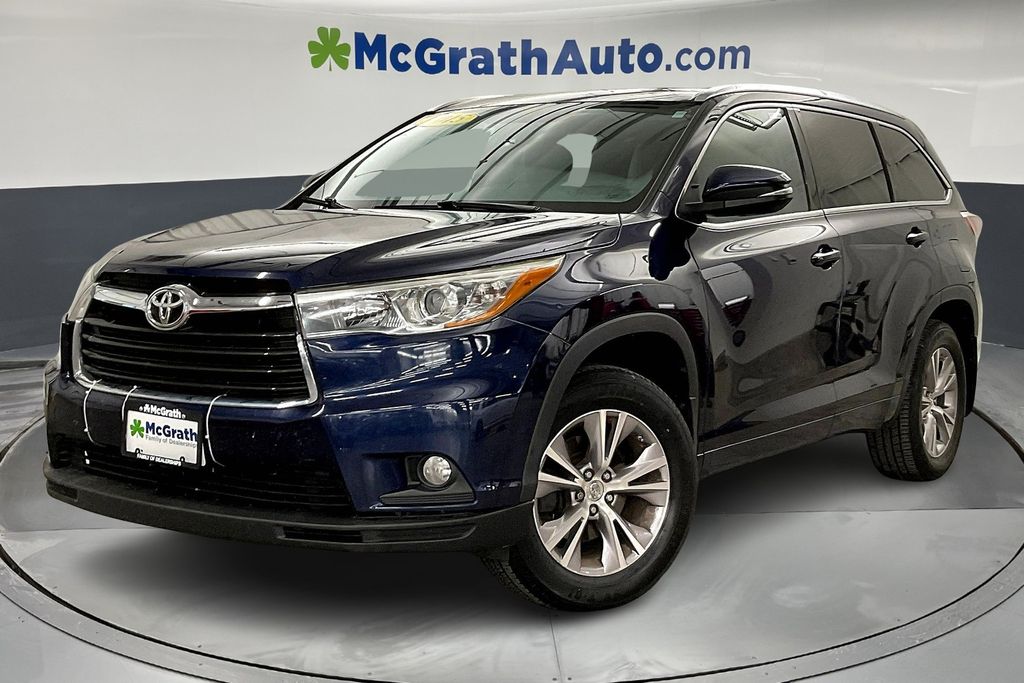 2015 Toyota Highlander XLE photo 2