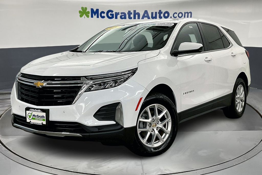 2024 Chevrolet Equinox LT photo 2