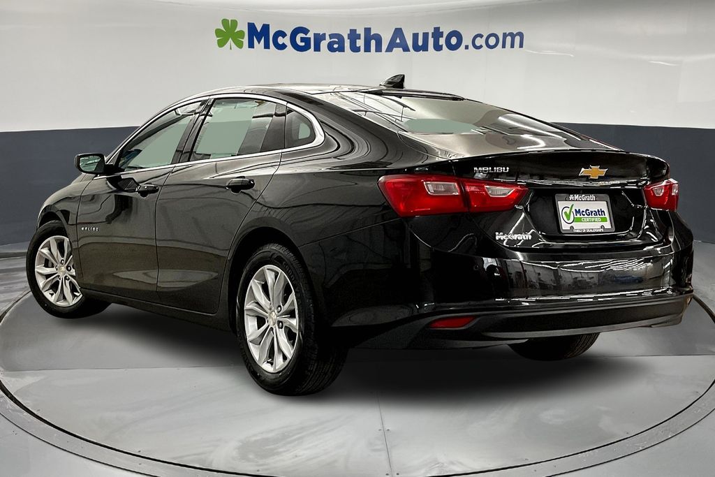 2024 Chevrolet Malibu 1LT photo 3