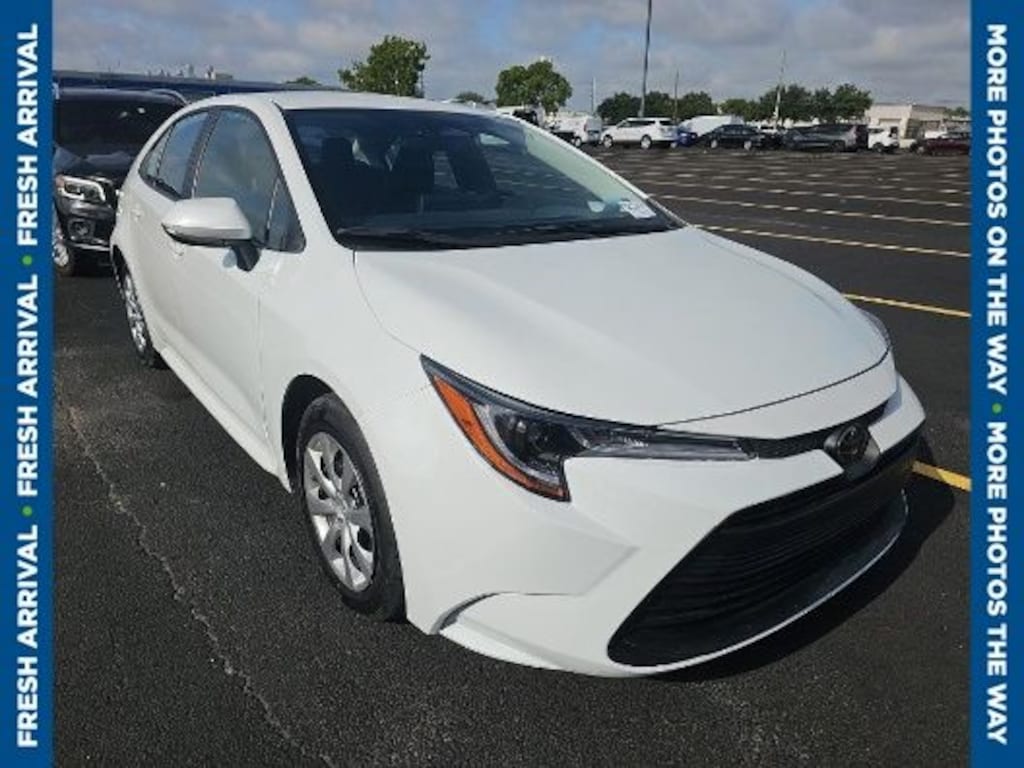 Certified 2025 Toyota Corolla LE Sedan