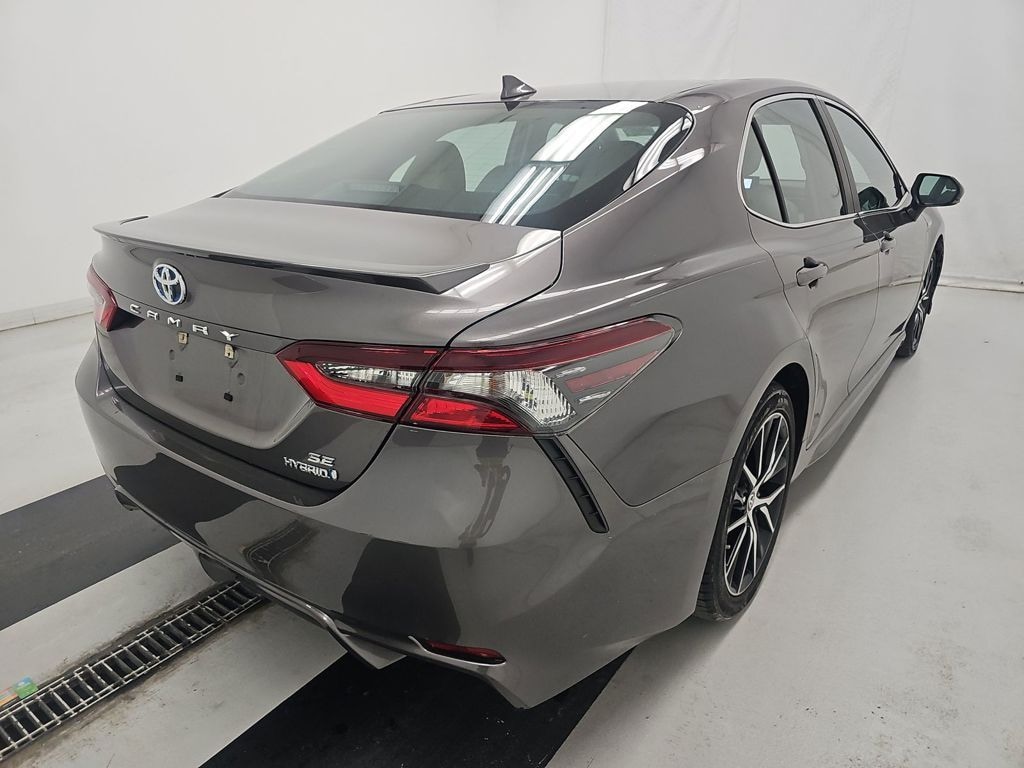 Used 2021 Toyota Camry Hybrid SE Sedan