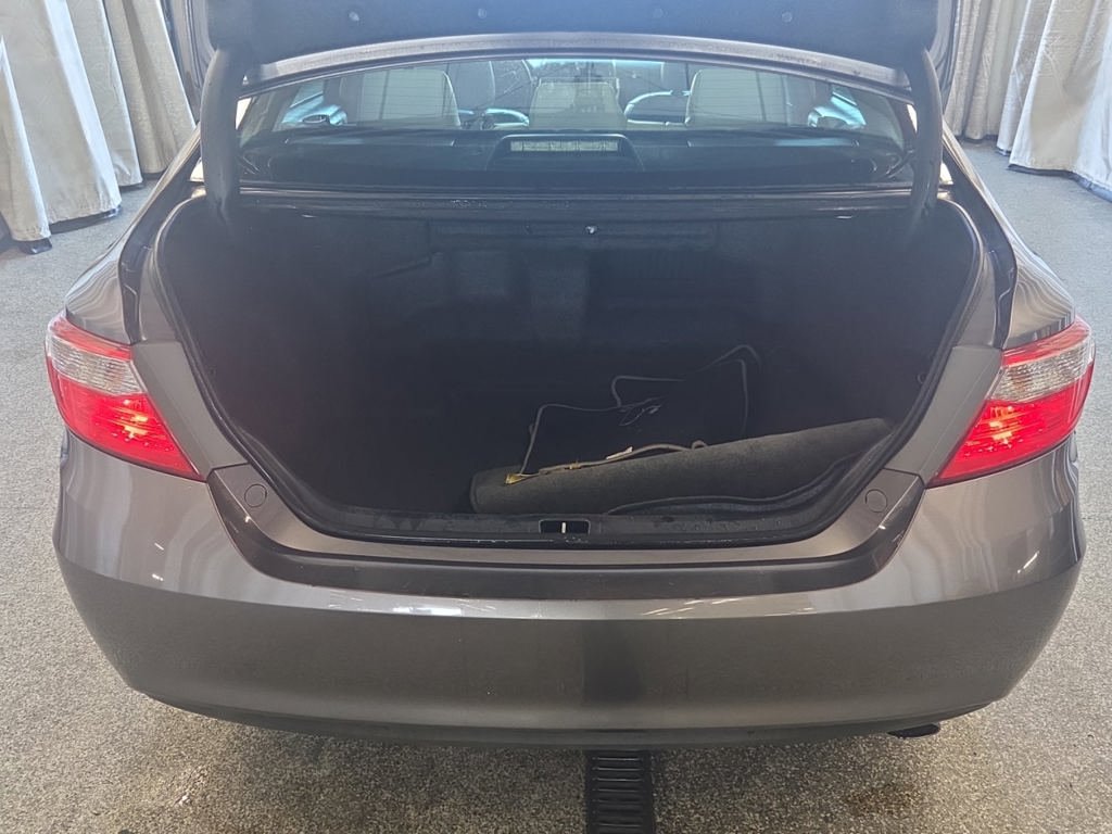 Used 2017 Toyota Camry Hybrid XLE Sedan
