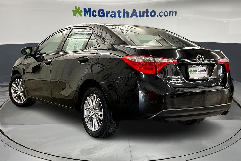 2015 Toyota Corolla LE Premium photo 3
