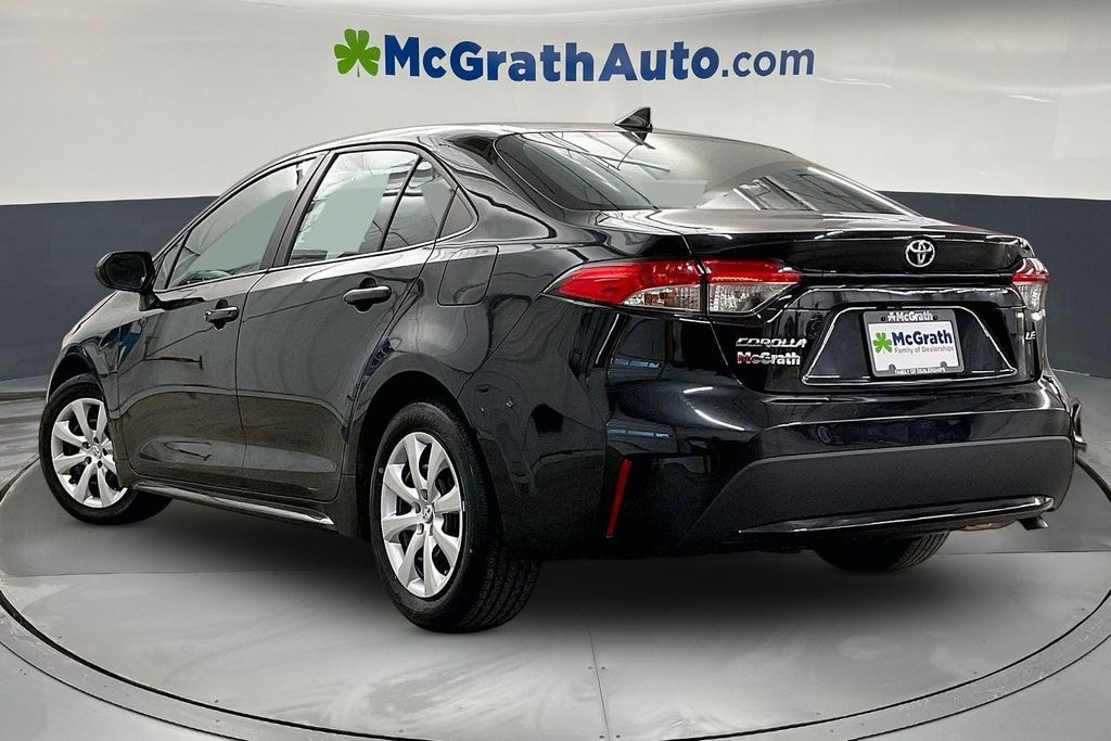 Used 2022 Toyota Corolla LE Sedan
