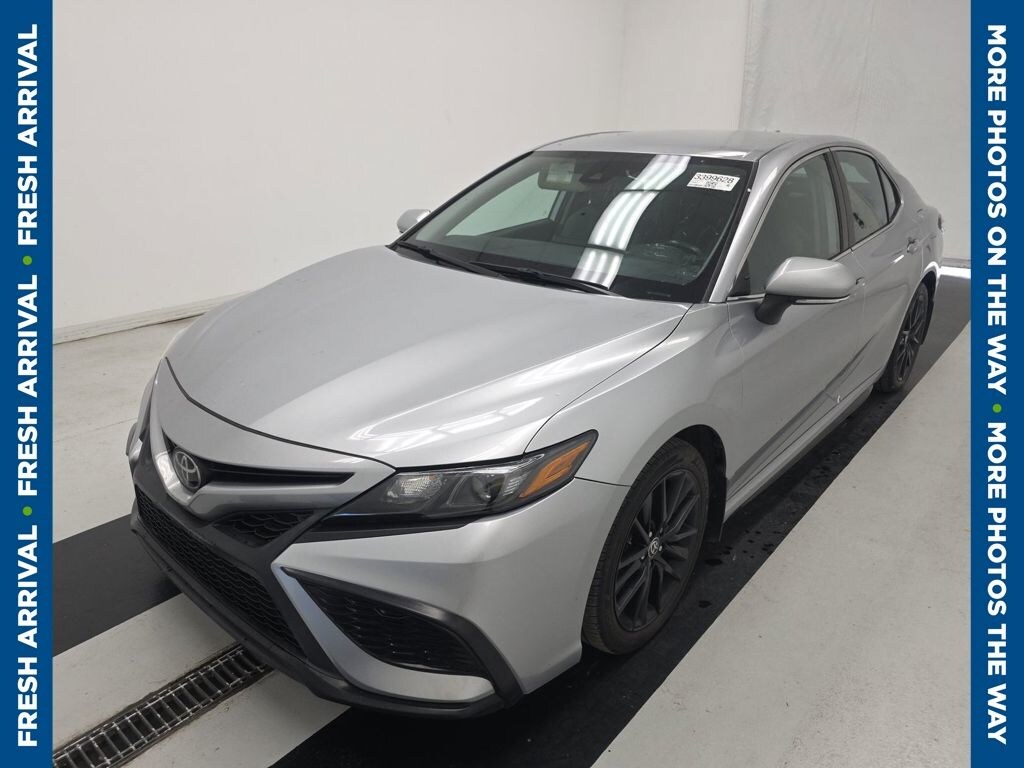 Used 2022 Toyota Camry SE Sedan