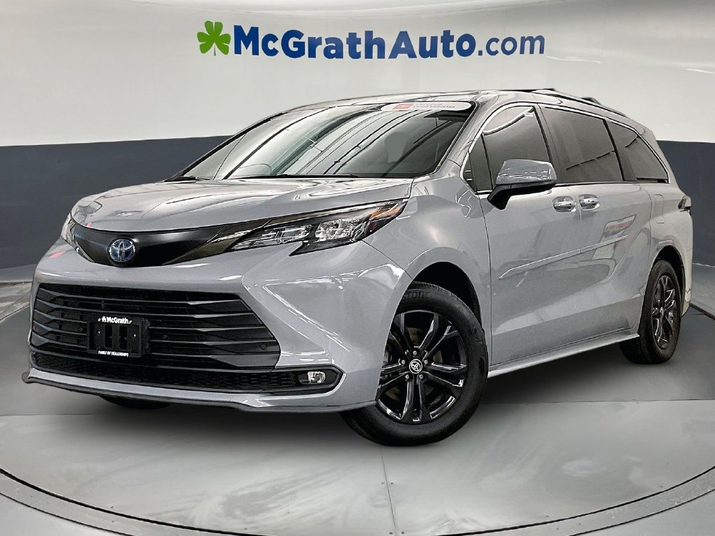 Used 2024 Toyota Sienna Woodland Edition Minivan/Van