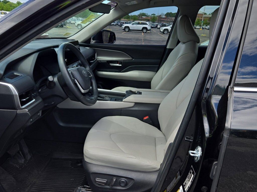Certified 2024 Toyota Grand Highlander XLE SUV