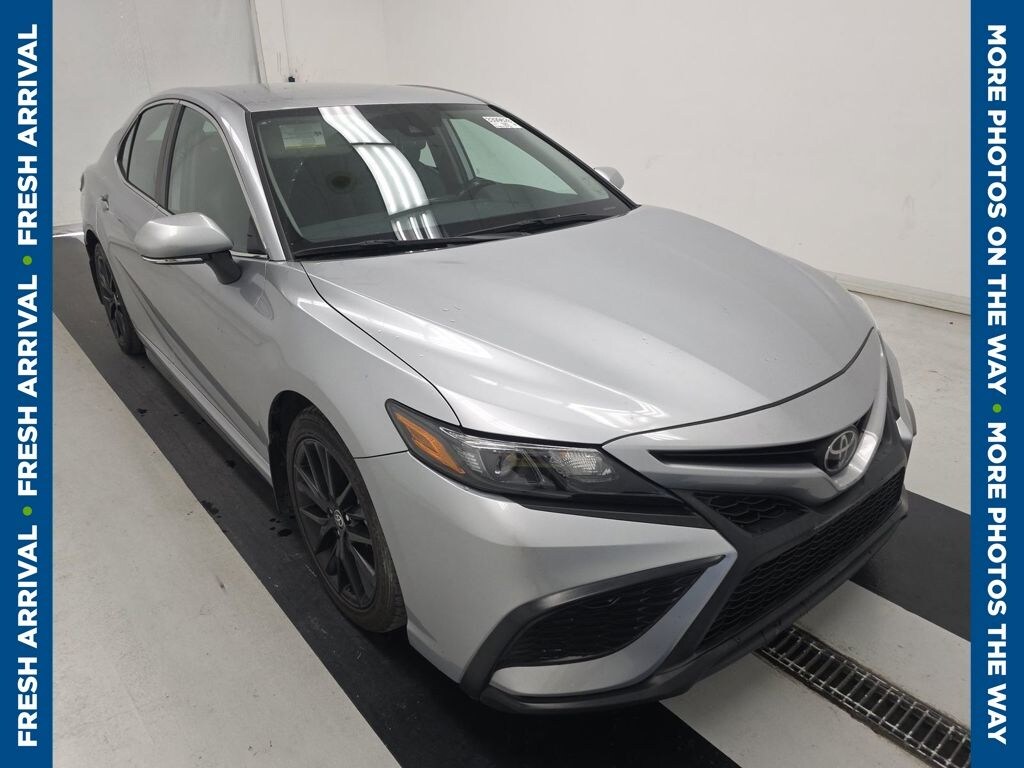 Used 2022 Toyota Camry SE Sedan
