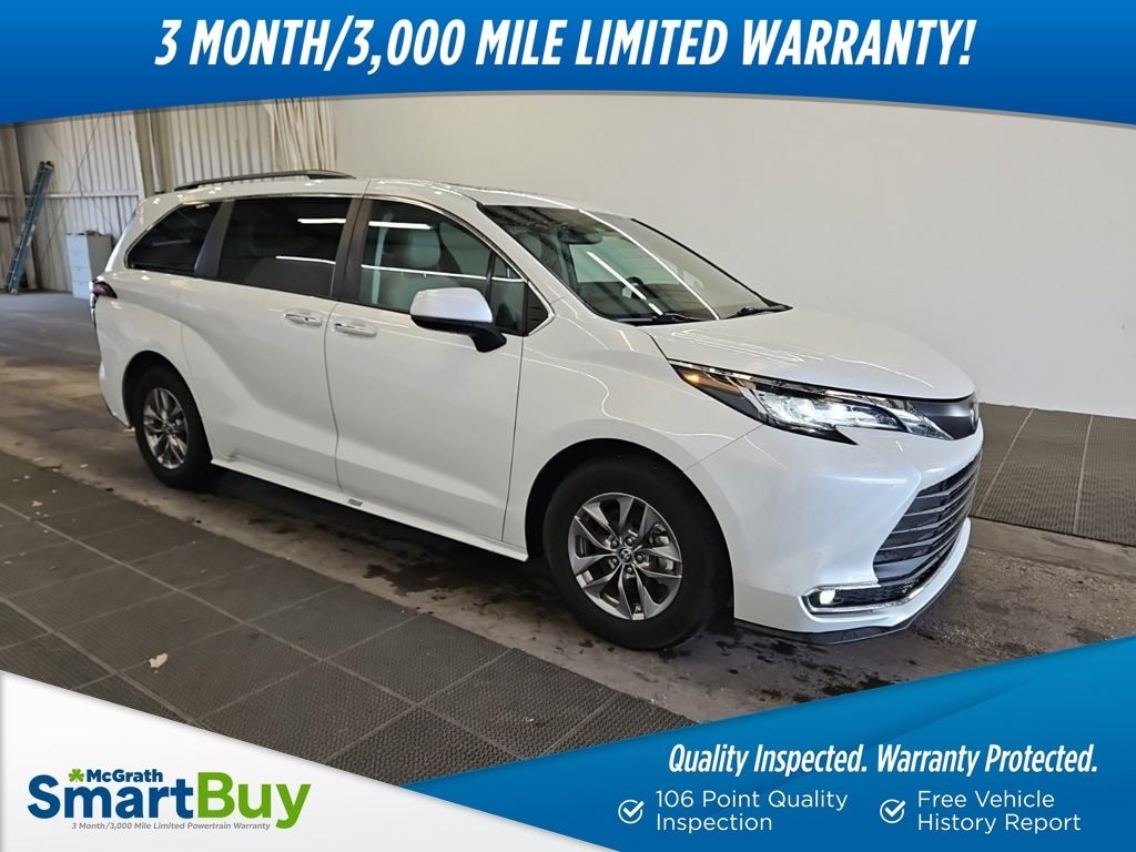 Used 2023 Toyota Sienna XLE Minivan/Van