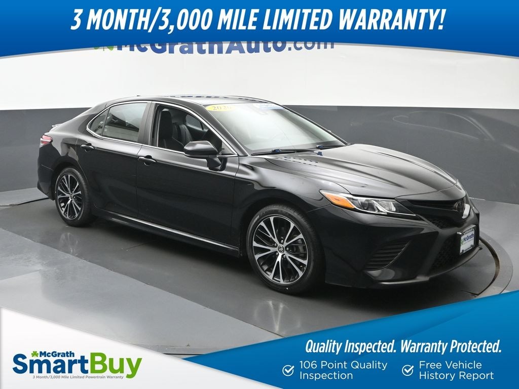 Used 2020 Toyota Camry SE Sedan