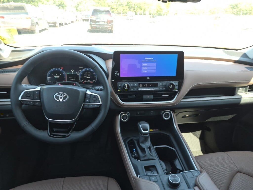 Certified 2025 Toyota Grand Highlander Platinum SUV