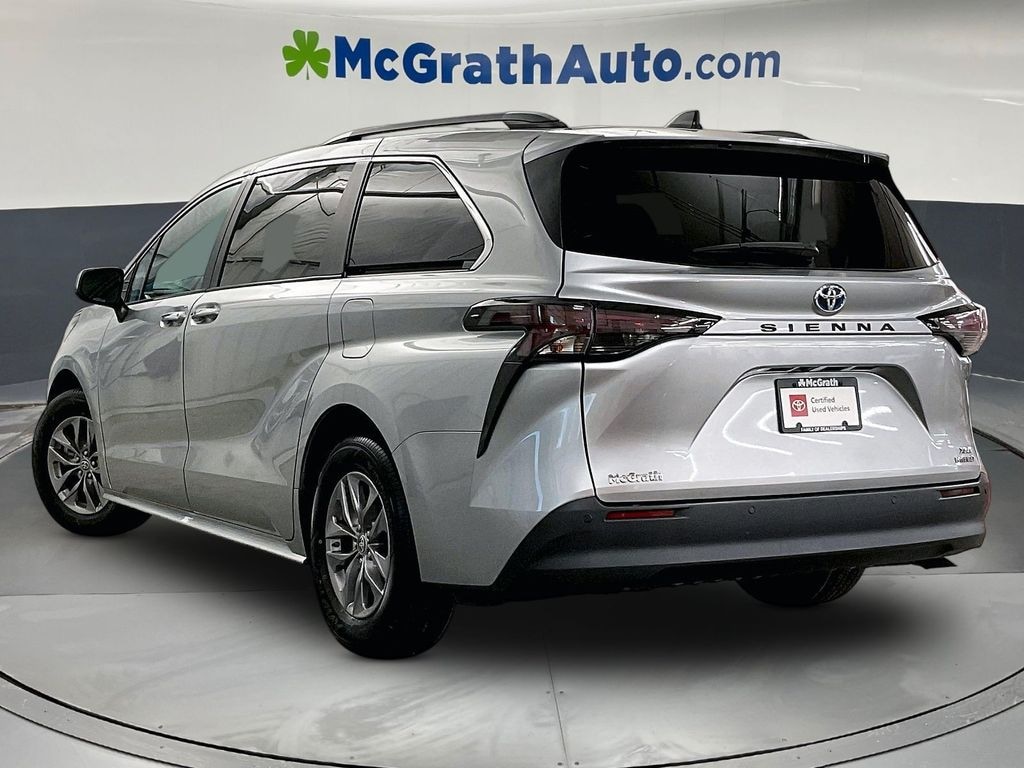 Certified 2023 Toyota Sienna XLE Minivan/Van