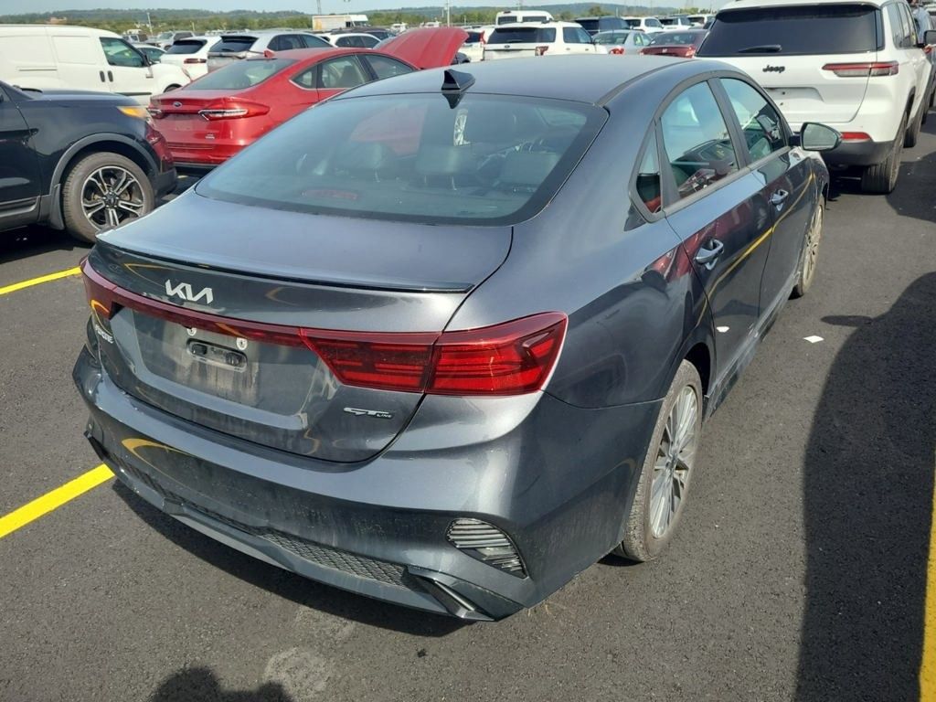 2024 Kia Forte GT-Line photo 2