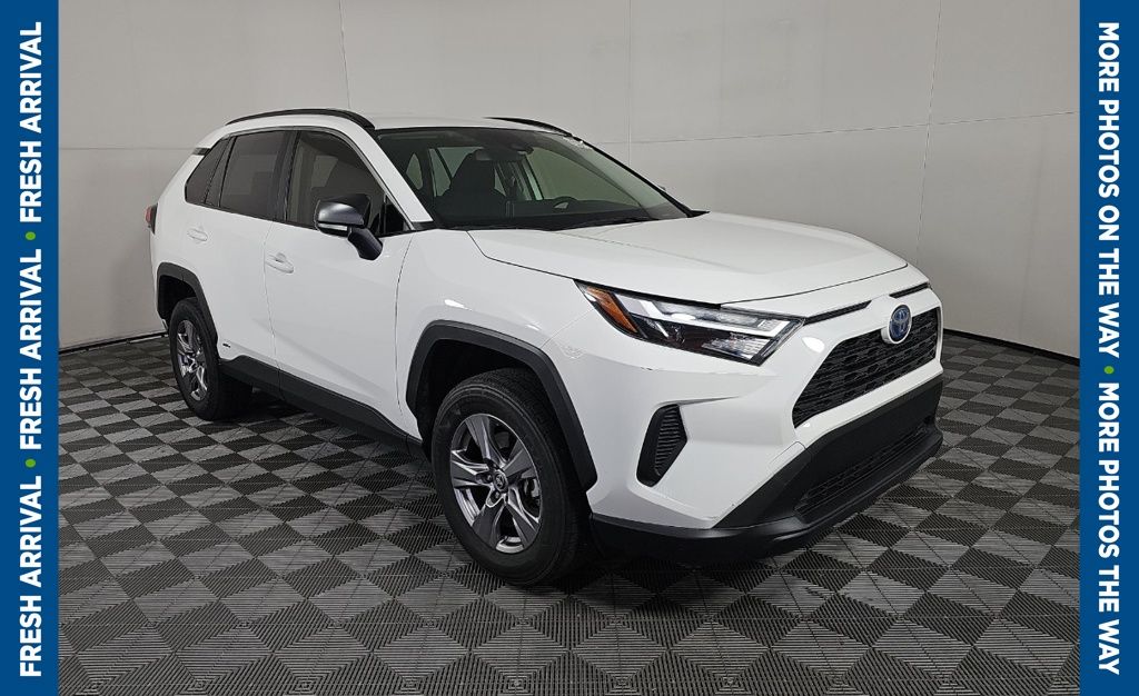 2023 Toyota RAV4 Hybrid LE AWD's photo
