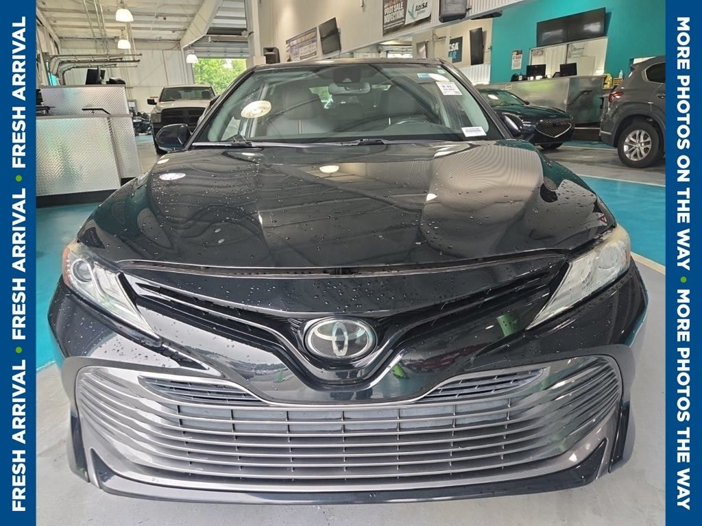 Used 2020 Toyota Camry XLE Sedan