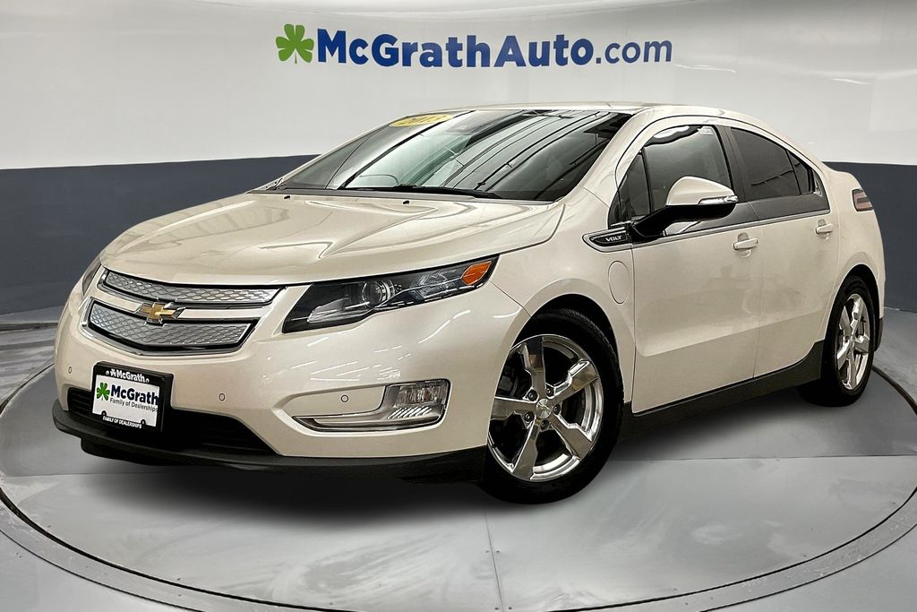 2013 Chevrolet Volt Base photo 2