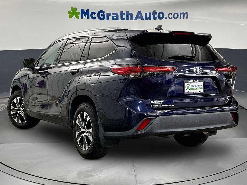 Used 2022 Toyota Highlander Hybrid XLE SUV