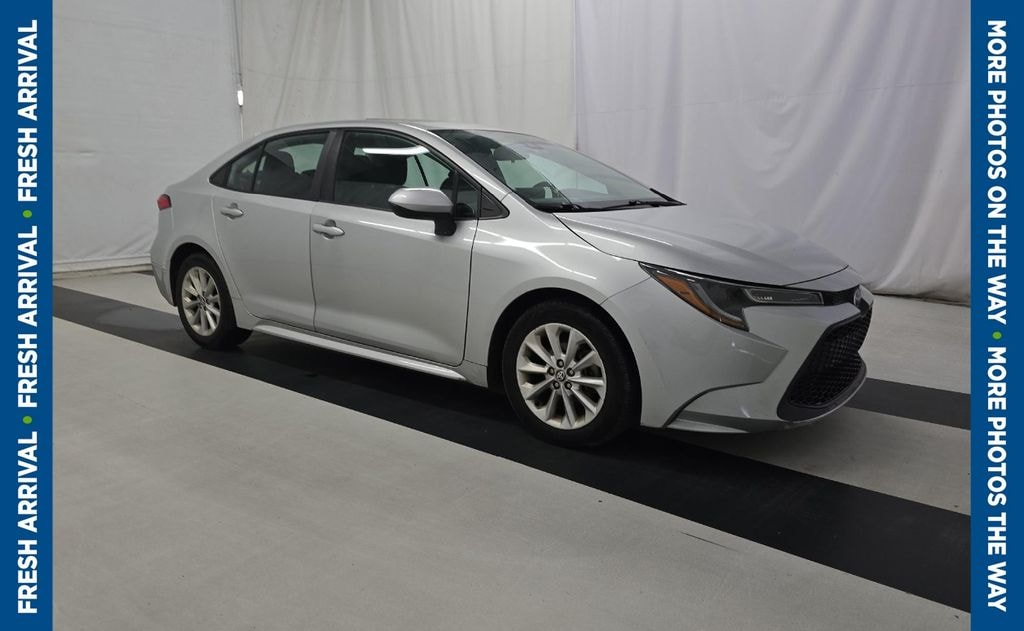 Used 2020 Toyota Corolla LE Sedan