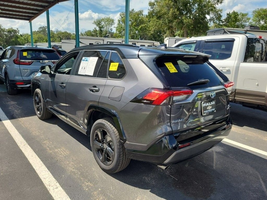 2021 Toyota RAV4 Hybrid XSE photo 2