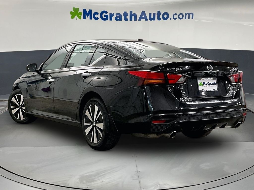 Used 2019 Nissan Altima 2.5 SV Sedan