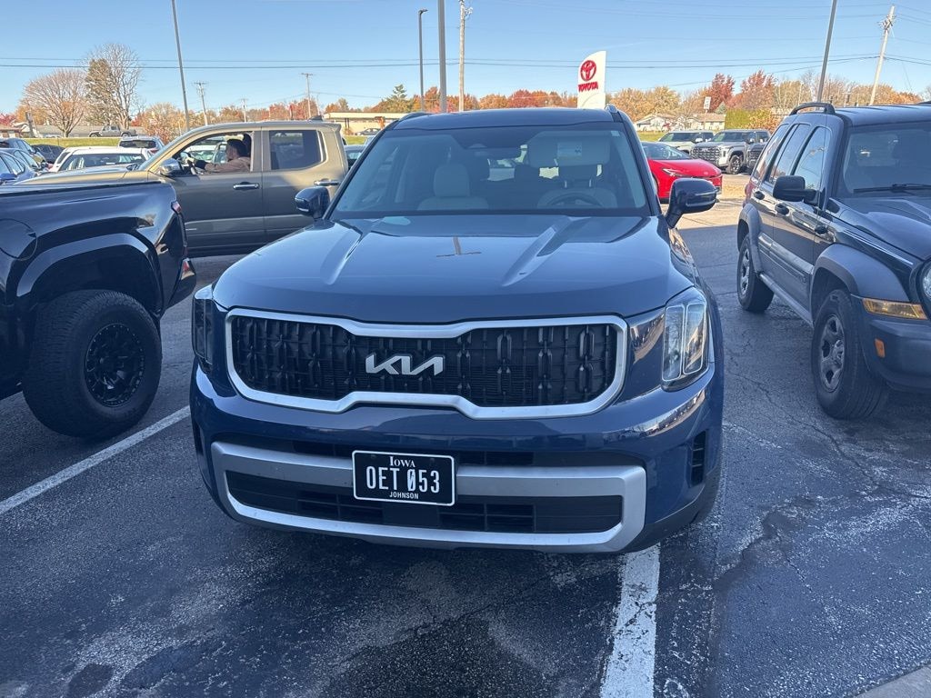 Used 2024 Kia Telluride EX SUV