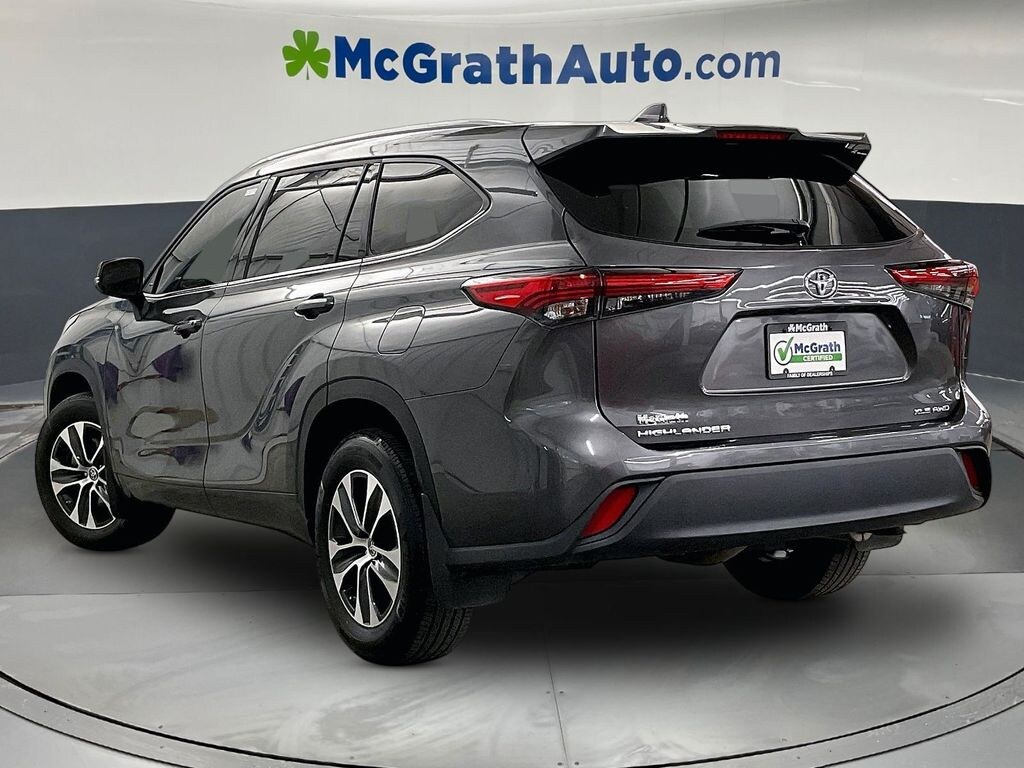 Used 2022 Toyota Highlander XLE SUV