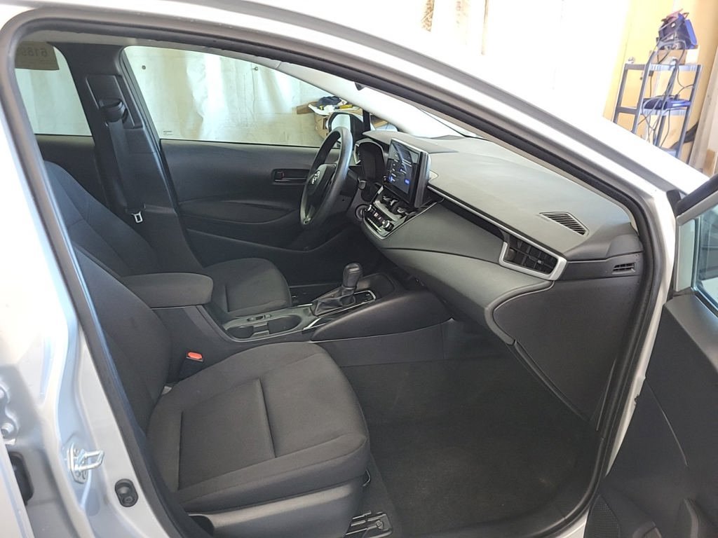 Used 2025 Toyota Corolla LE Sedan