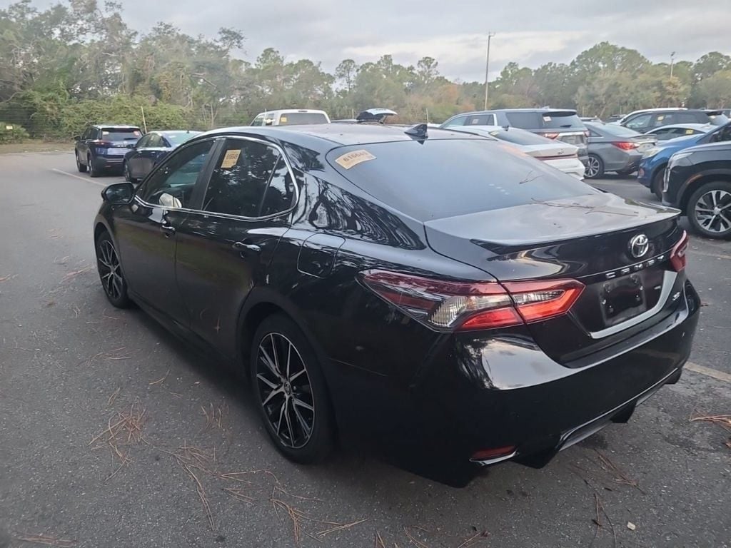 Used 2021 Toyota Camry SE Sedan