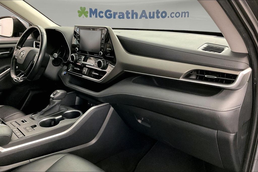 Used 2020 Toyota Highlander For Sale at McGrath Hyundai of Cedar